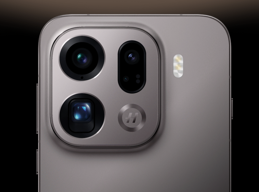 Close-up view of the OPPO Find X9’s triple-camera module featuring precision lenses, a periscope zoom sensor, and LED flash on a matte titanium finish.